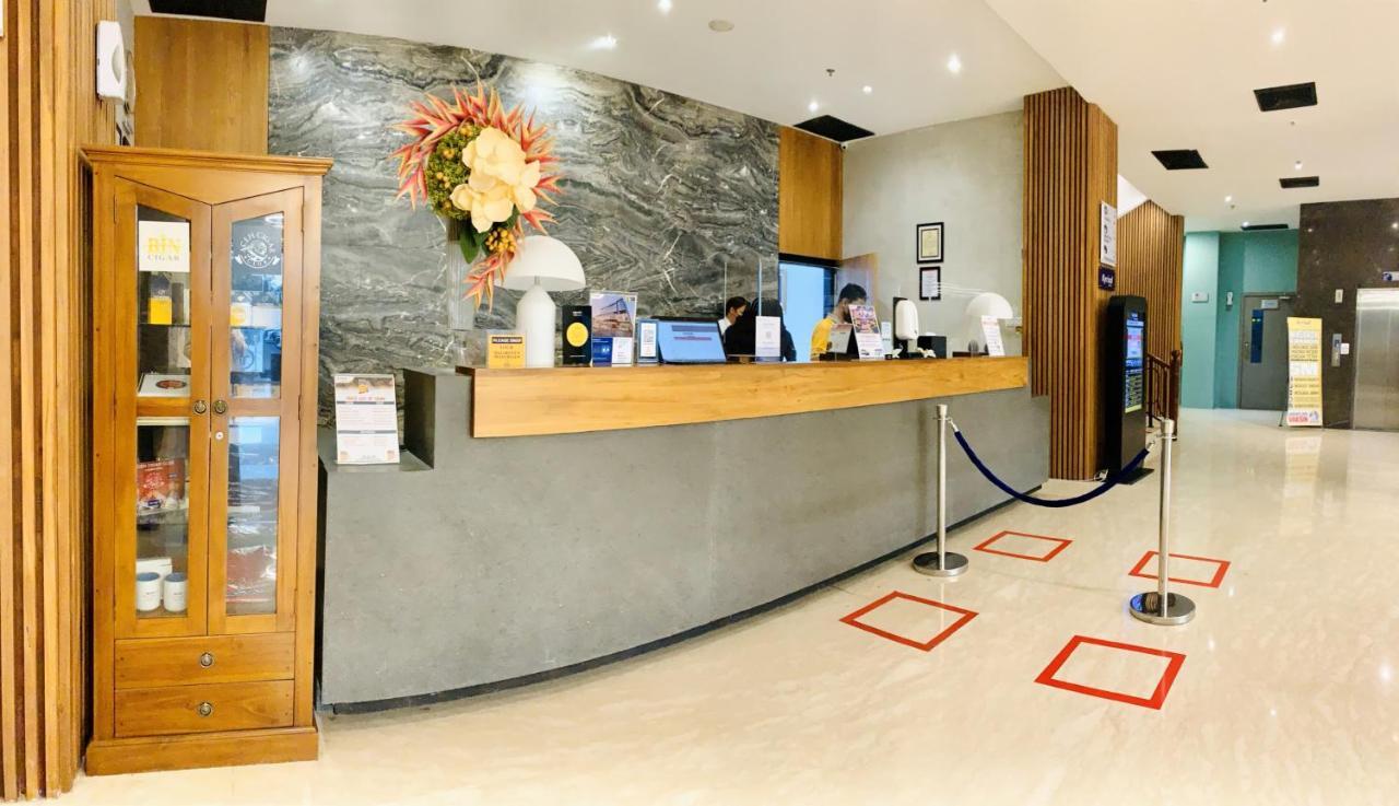 Kyriad Hotel Muraya Aceh Banda Aceh Esterno foto